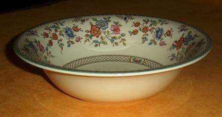 Copeland Spode 'Royal Jasmine' serving bowl approximately 24 in diameter x 6.5cm high