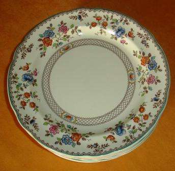 Copeland Spode 'Royal Jasmine' 6 x Dinner Plates approximately 27 cm in diameter