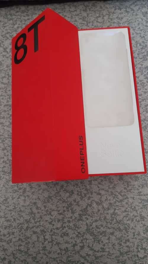 One plus 8T