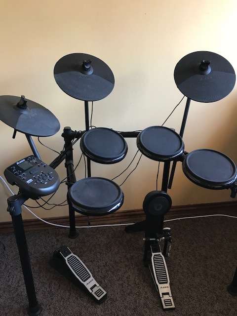 Alesis Nitro Electronic Drum Set