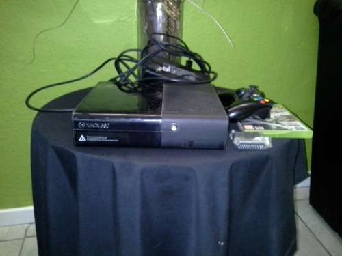 Xbox 360 1 x controller and 1 game