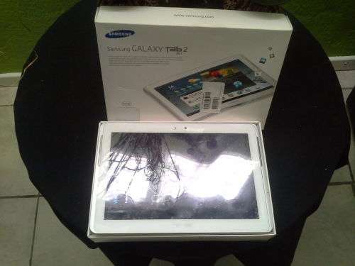 Samsung galaxy Tab 2 10inch 32GB 3g and wifi mint condition