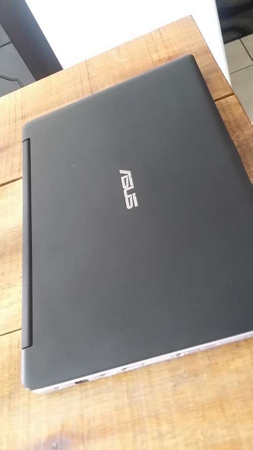 Asus TP550La i3 4th Gen, 8Gb Ram, 240Gb Solid state Near Mint Condition