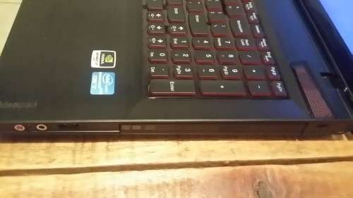 Lenovo Ideapad Y500, i7 2.4Ghz, 8Gb Ram, 1Tb Hdd, 2Gb Nvidia 650
