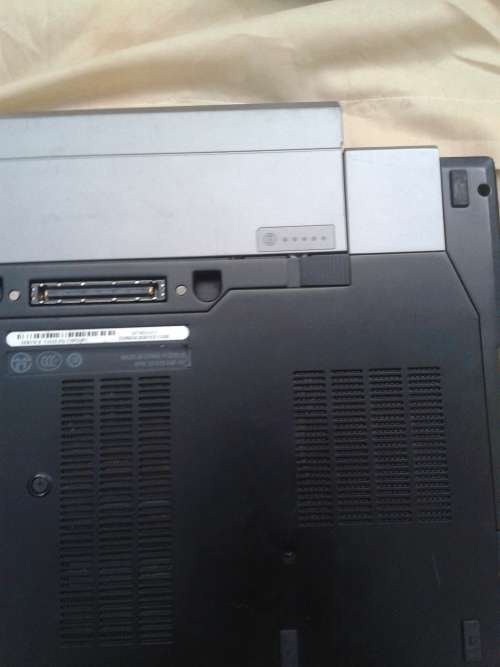 DELL LATITUDE CORE i5 2.6ghzs,4GB RAM,   320GB HDD ,DVDRW, Windows 7