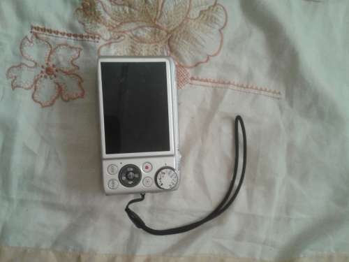 Canon Powershot SX240 HS Digital Camera - Silver (12.1 MP, 20x Optical Zoom) 3.2 Inch LCD