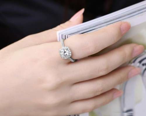 Luxury 1.30ct  Gold Plated **Simulated Diamond Ring** Cushion Look Design wedding Ring for Women