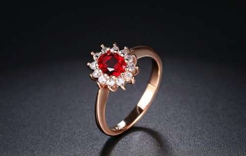 Princess Kate Red Crystal Sapphire Gem 18K Rose Gold Plated Wedding Ring