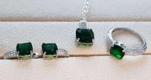 Eve Lurent Green Crystal Sapphire Gem Ring,Earrings & Pendant Set Gold Plated Wedding Ring