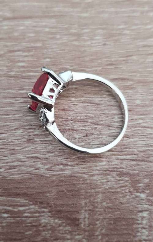 Misso Classic Red Crystal Sapphire Gem Ring Gold Plated