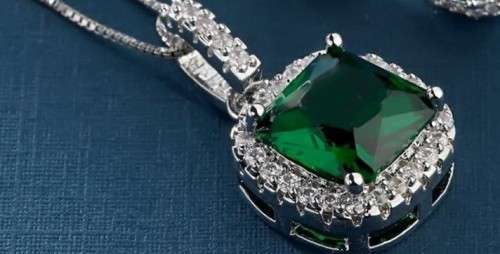 lady Eve  Green Crystal Sapphire Gem Pendant