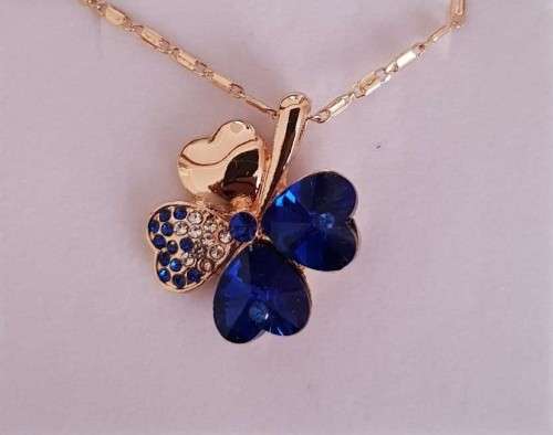 Crystal Blue Clover 4 Leaf leaves heart pendant Jewelry