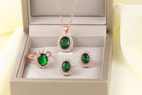 Villa Rose Rose gold Emerald  Austrian Crystal jewelry set 3pcs ring + necklace earrings for woman