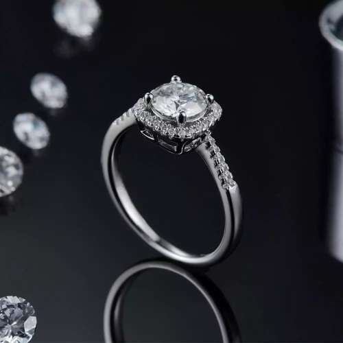 Elegant Halo 1.00ct Moissanite D/VVS1 Engagement Ring Set in Sterling Silver**Certified**