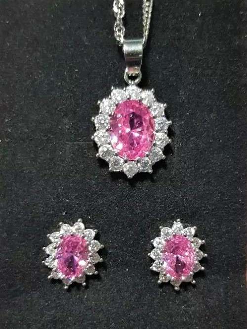 Princess Di Pink Crystal Sapphire Gem ,Earrings and Pendant Set Gold Plated Wedding