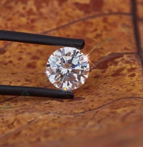 Certified Moissanite 1 carat 6.5mm D/VVSI Round Brilliant cut
