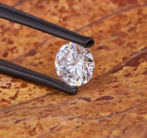 Certified Moissanite 1 carat 6.5mm D/VVSI Round Brilliant cut