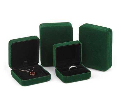 Solitaire  1.00ct Moissanite D/VVS1  Earring Set in Sterling Silver **Certified*