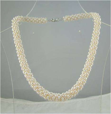 Freshwater pearl necklace