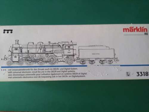 MARKLIN LOCOMOTIVE 33185