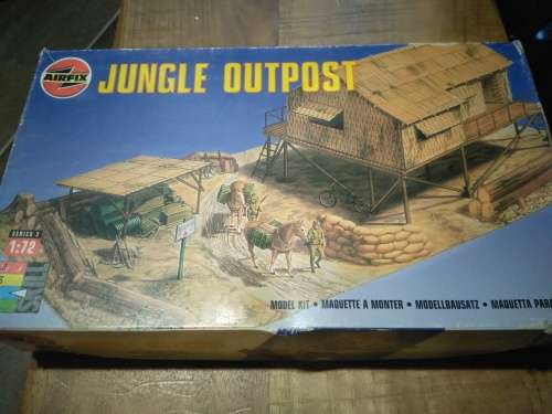 AIRFIX JUNGLE OUTPOST 1/72