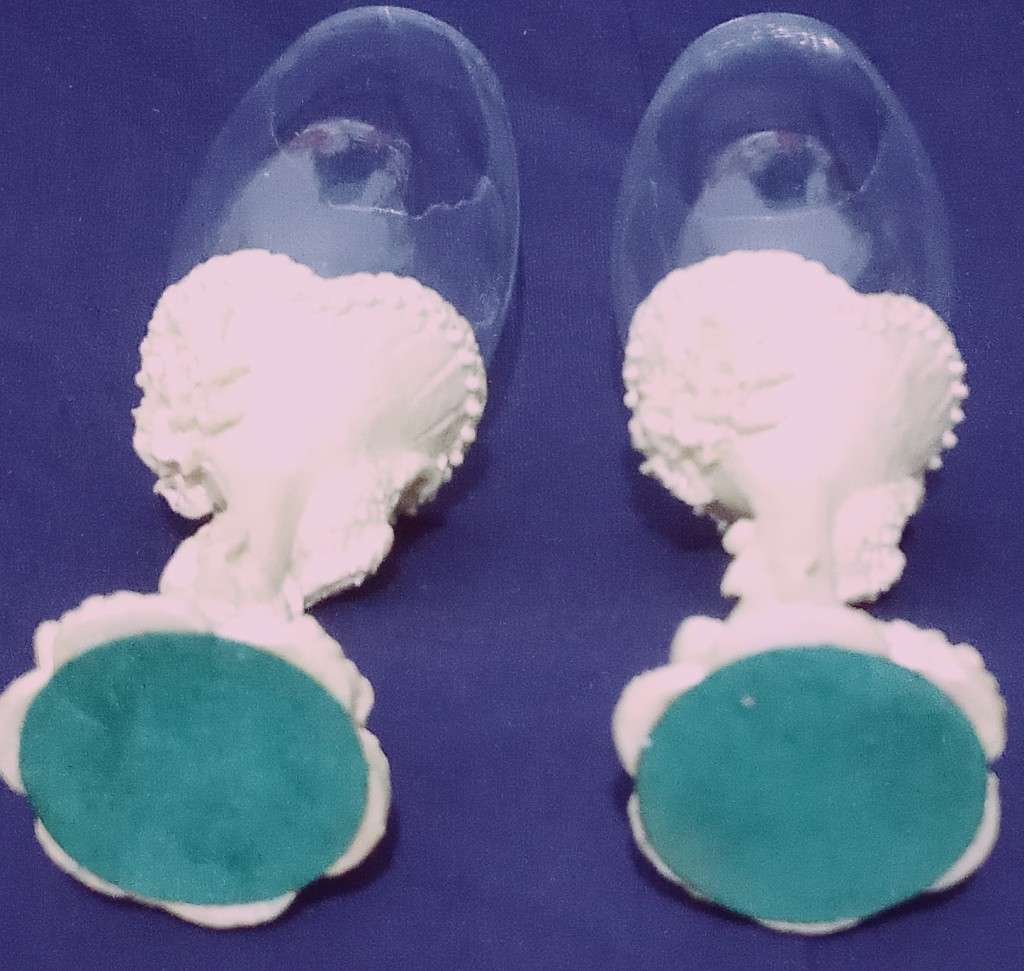 Rare Desighn Champagne set of 2 Glasses White Pearlized Resin . Height 190 mm