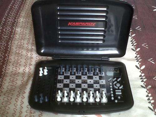 Kasparov Travel Champion - 2100  -  Chess Computer