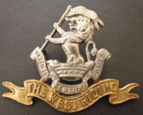 BRITISH THE DUKE OF WELLINGTON REGIMENT WEST RIDING B/M O/R CAP BADGE