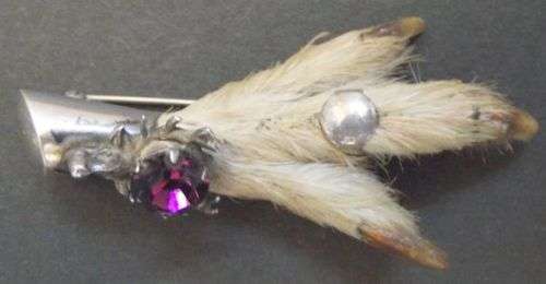 VINTAGE GROUSE FOOT BROOCH HALLMARKED EDINBURGH 1833