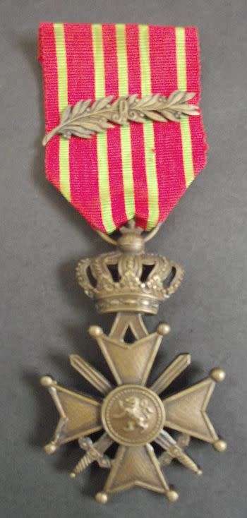 ORIGINAL WORLD WAR ONE 1914 -1918 BELGIUM CROIX DE GUERRE MEDAL