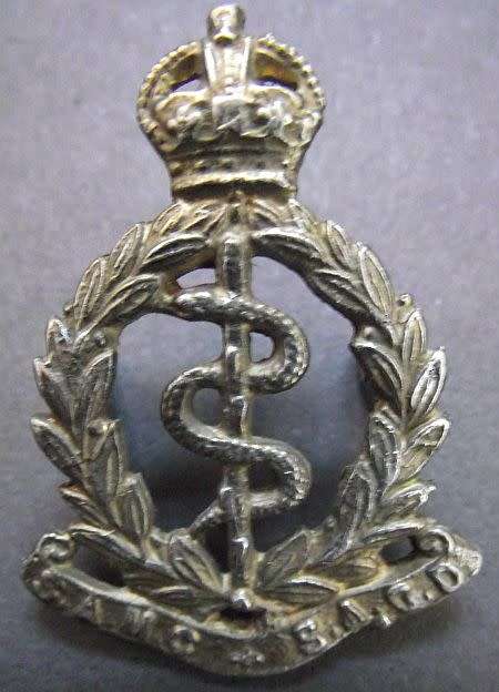 WORLD WAR 2 SAMC SOUTH AFRICAN MEDICAL CORPS CAST IN FIELD CAP BADGE