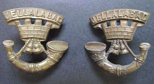 BRITISH SOMERSET LIGHT INFANTRY PAIR OF COLLARS