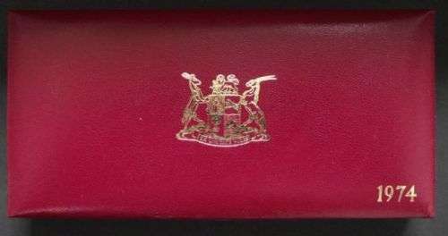 1974 SOUTH AFRICA LONG PROOF SET WITH R 1 SILVER COIN - NO GOLD !