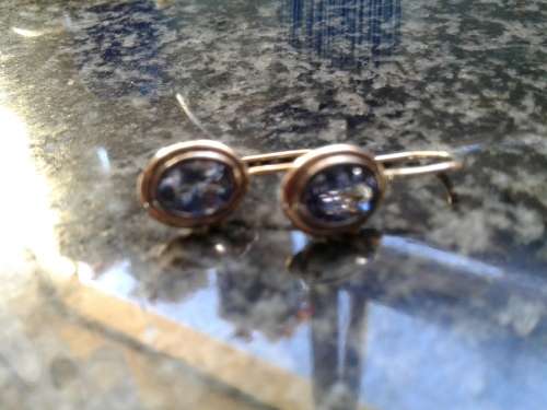 STUNNING MATCHING PAIR OF 1.8 CT VIVID VIOLETISH BLUE TANZANITE EARINGS SET IN SOLID YELLOW GOLD