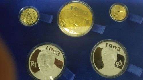 MANDELA / DE KLERK NOBEL PRIZE PROTEA 2007 SET