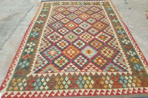 MAGNIFICENT HAND MADE KILIM  2.95 m x 1.95 m PRISTINE CONDITION!!!!!!!