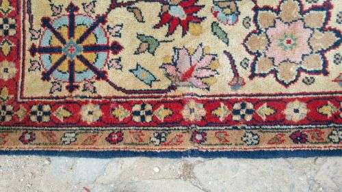 A BEAUTIFUL HAND MADE PERSIAN TABRIZ 3.5 m x 2.5 m VIBRANT COLOURS.