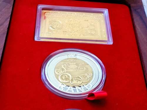 SA RESERVE BANK 90th ANNIVERSARY SET WITH 2 OZ 24 ct 100 POUND NOTE