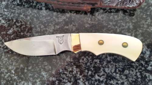 R15 000 BAUCHOP POCKET KNIFE  at R1 start!  FOR THE SERIOUS COLLECTION