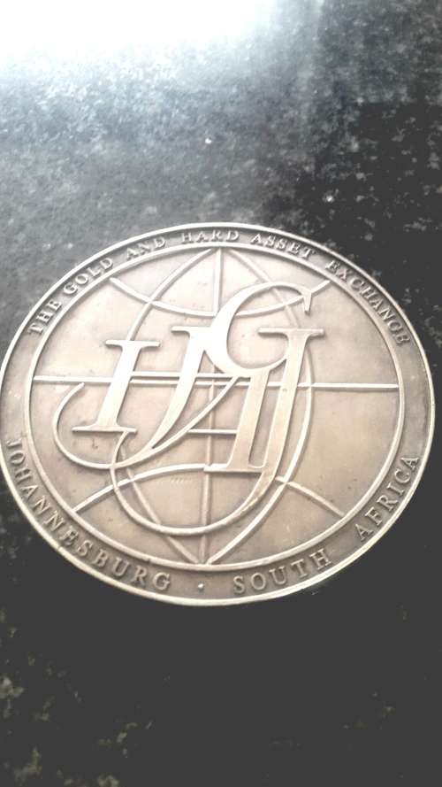 20 TROY OUNCES OF 999 PURE SILVER. 100 YEARS OF ELECTRICITY IN SA . WEIGHT 622 GRAMS 999 SILVER