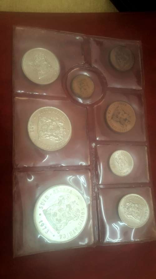 1973 UNCLE MINT PACK WITH SILVER R1