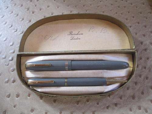 VINTAGE DURNHAM FOUNTAIN PEN SET - PRISTINE IN BOX