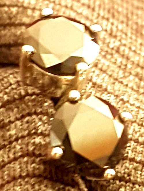 Stunning 4.8 ct black diamond earings. R60 000 ERV