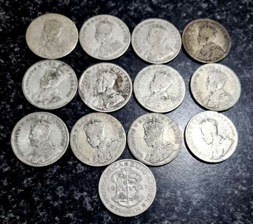 13 x SA UNION 2 SHILLINGS. 1923 -1934 Weight 140,3 grams silver