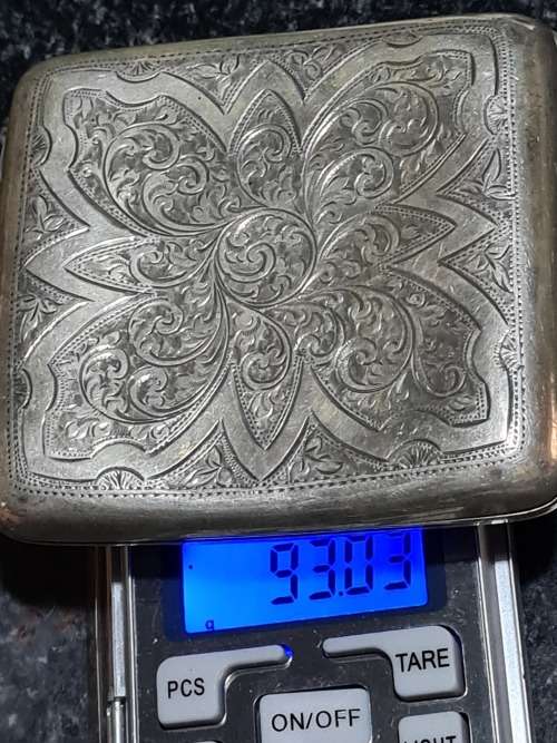 Antique solid sterling silver cigar case, Weight 93 grams sterling silver