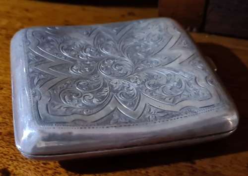 Antique solid sterling silver cigar case, Weight 93 grams sterling silver