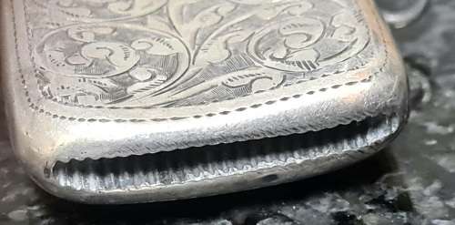 1902 Sterling silver Vesta case, stunningly engraved. Weight 30.2 grams