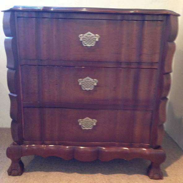Chest of drawers