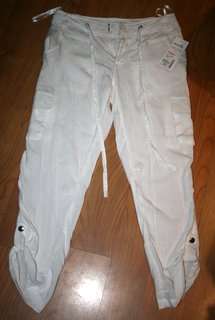 Kelso - White  Roll up Cropped Pants - size 6