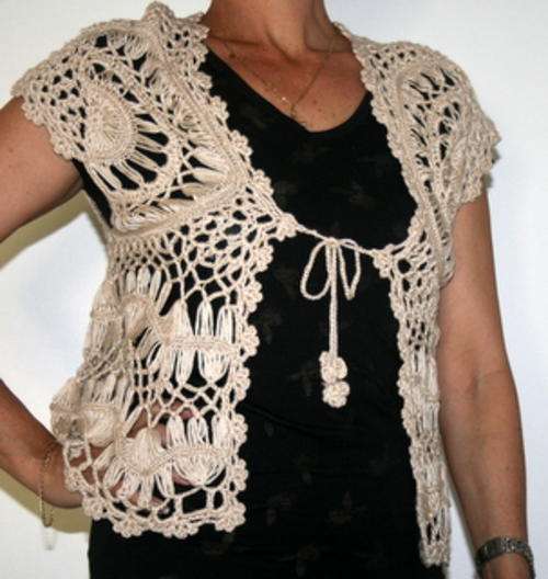Free2bU - Beige Crochetted Gillet - small